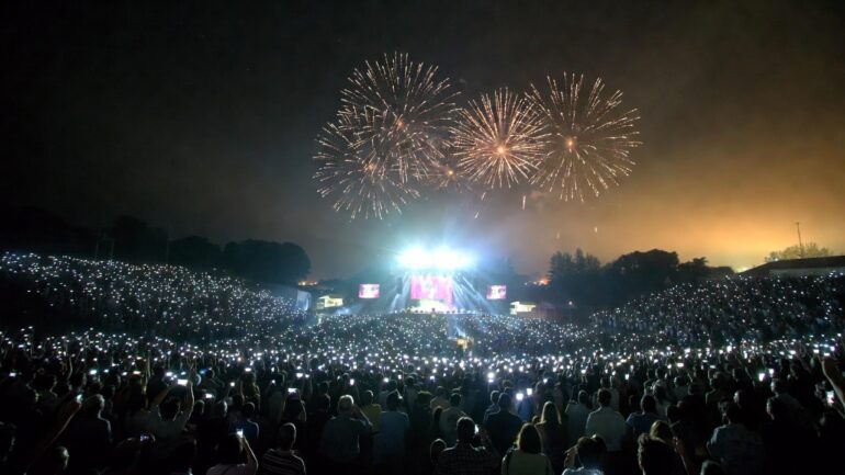 Festivaluri și turnee 2026: evenimentele muzicale care vor domina anul